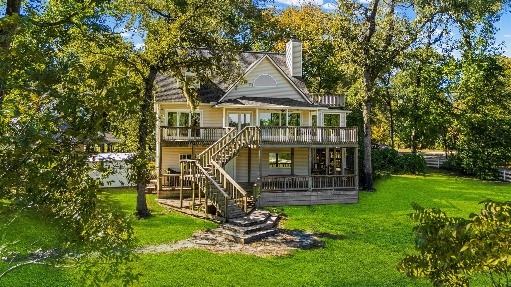 416 Island Dr