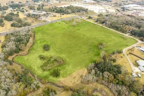 Photo of 1311 West Brazos Ave Ave, West Columbia, TX 77486 (MLS # 42749995)