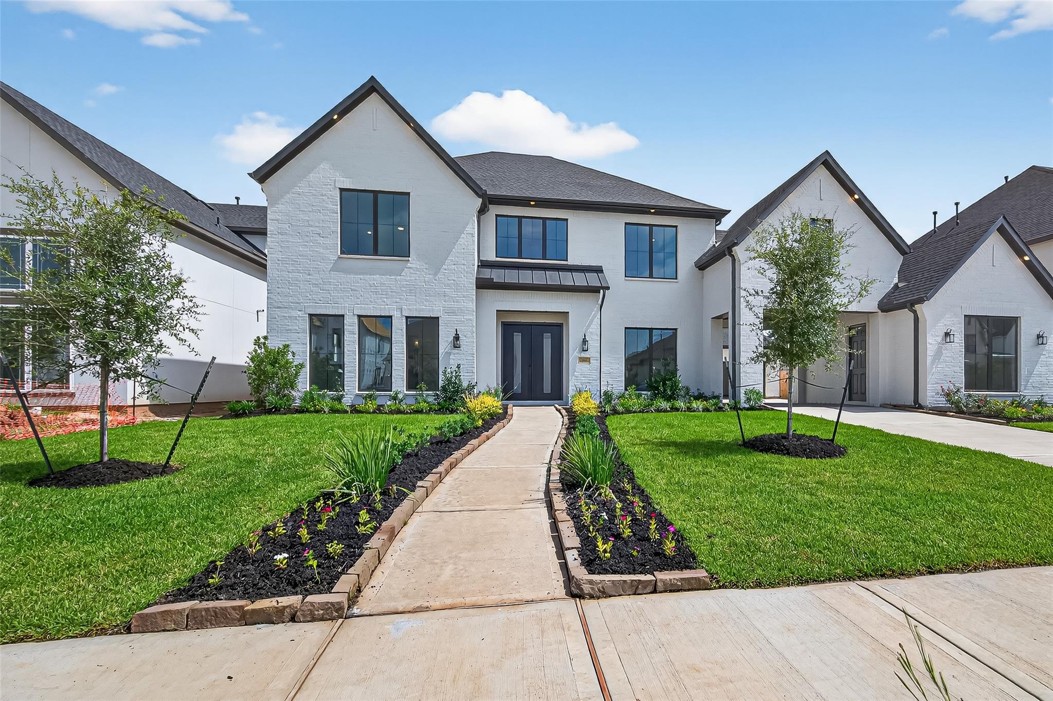 10207 Drifting Wind Lane