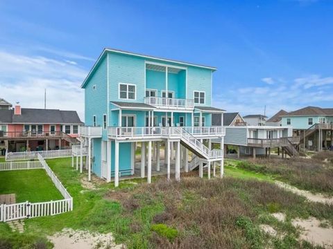 Homes For Sale - 21326 Gulf Drive<br/> Galveston, TX 77554
