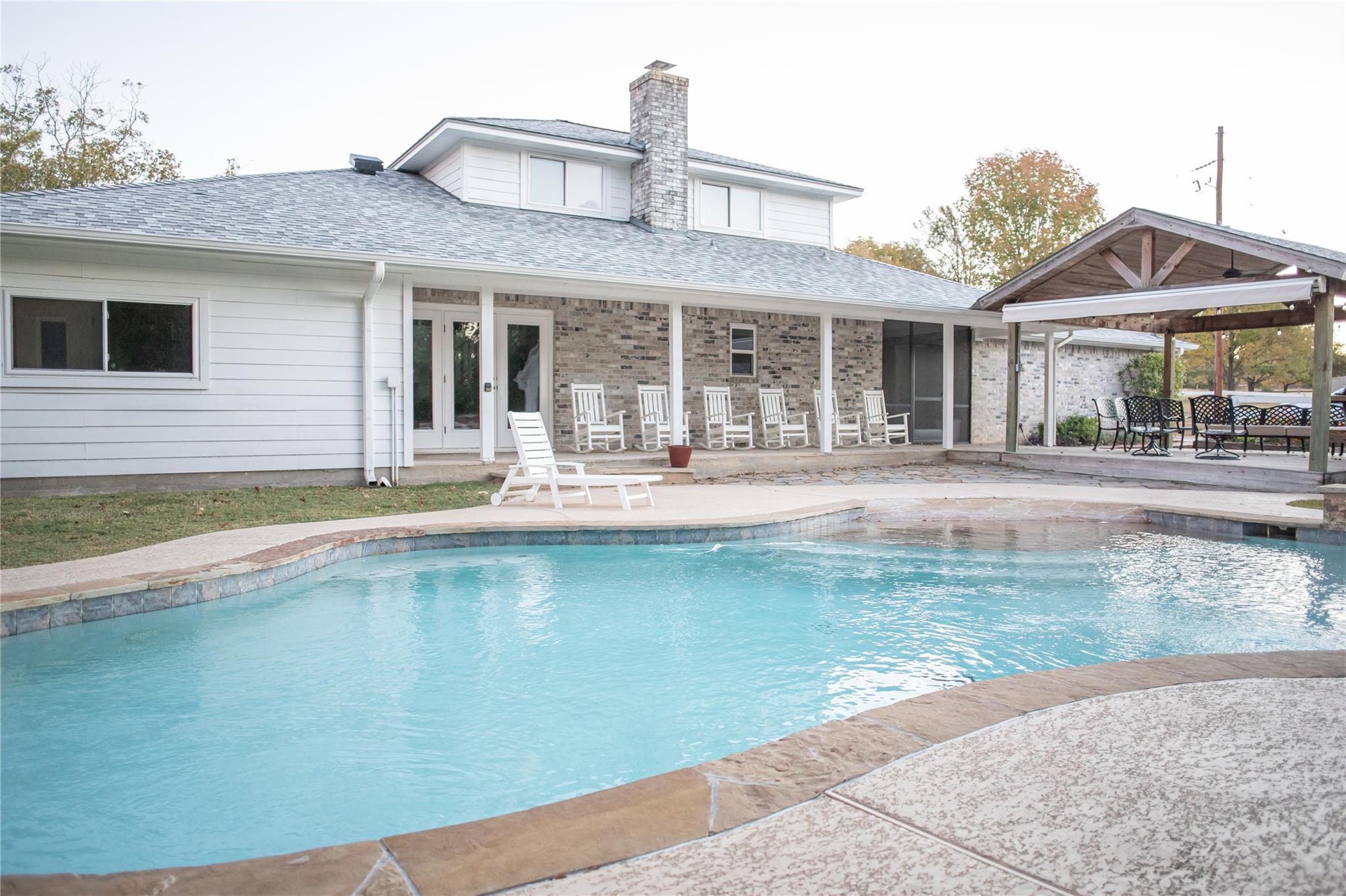 15966 Green Meadow Loop