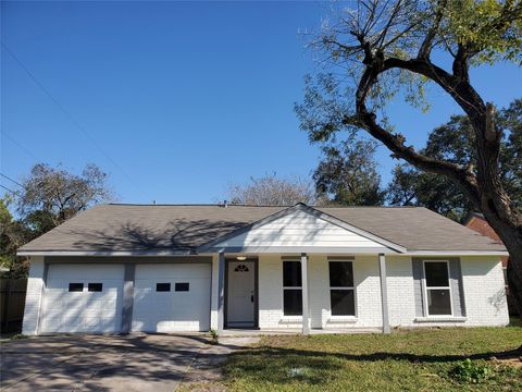 Photo of 10607 Carlota Court, Houston, TX 77096 (MLS # 44406685)