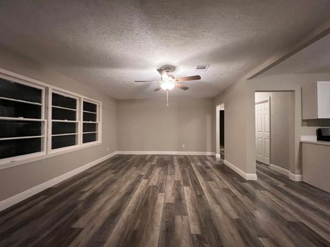 Photo of 431 Grafton Street, La Marque, TX 77568 (MLS # 80675977)