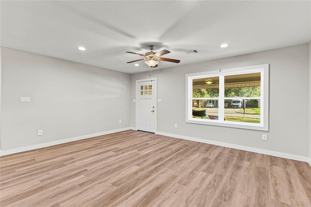 Photo of 2006 Colby Drive, Baytown, TX 77520 (MLS # 86980123)
