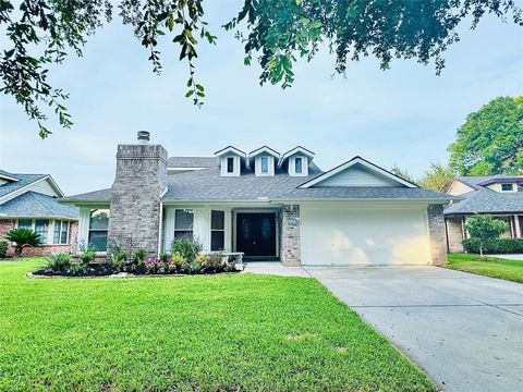 Photo of 2123 Streamhurst Lane, Sugar Land, TX 77479 (MLS # 80494978)