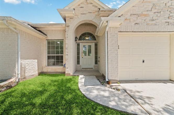 8122 Dune Brooke Dr