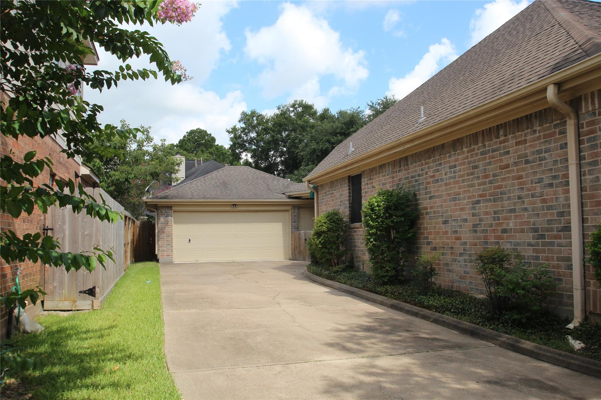 21806 Moortown Circle