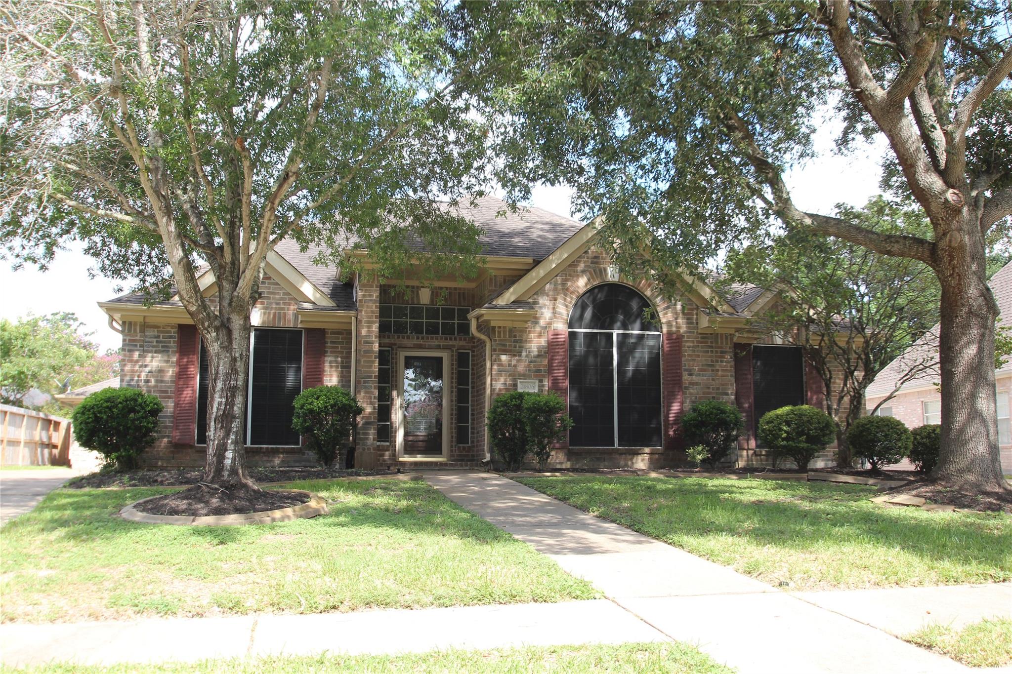 21806 Moortown Circle