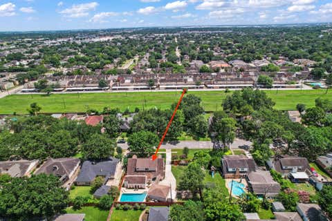 Photo of 7730 Twin Hills Drive, Houston, TX 77071 (MLS # 86639904)