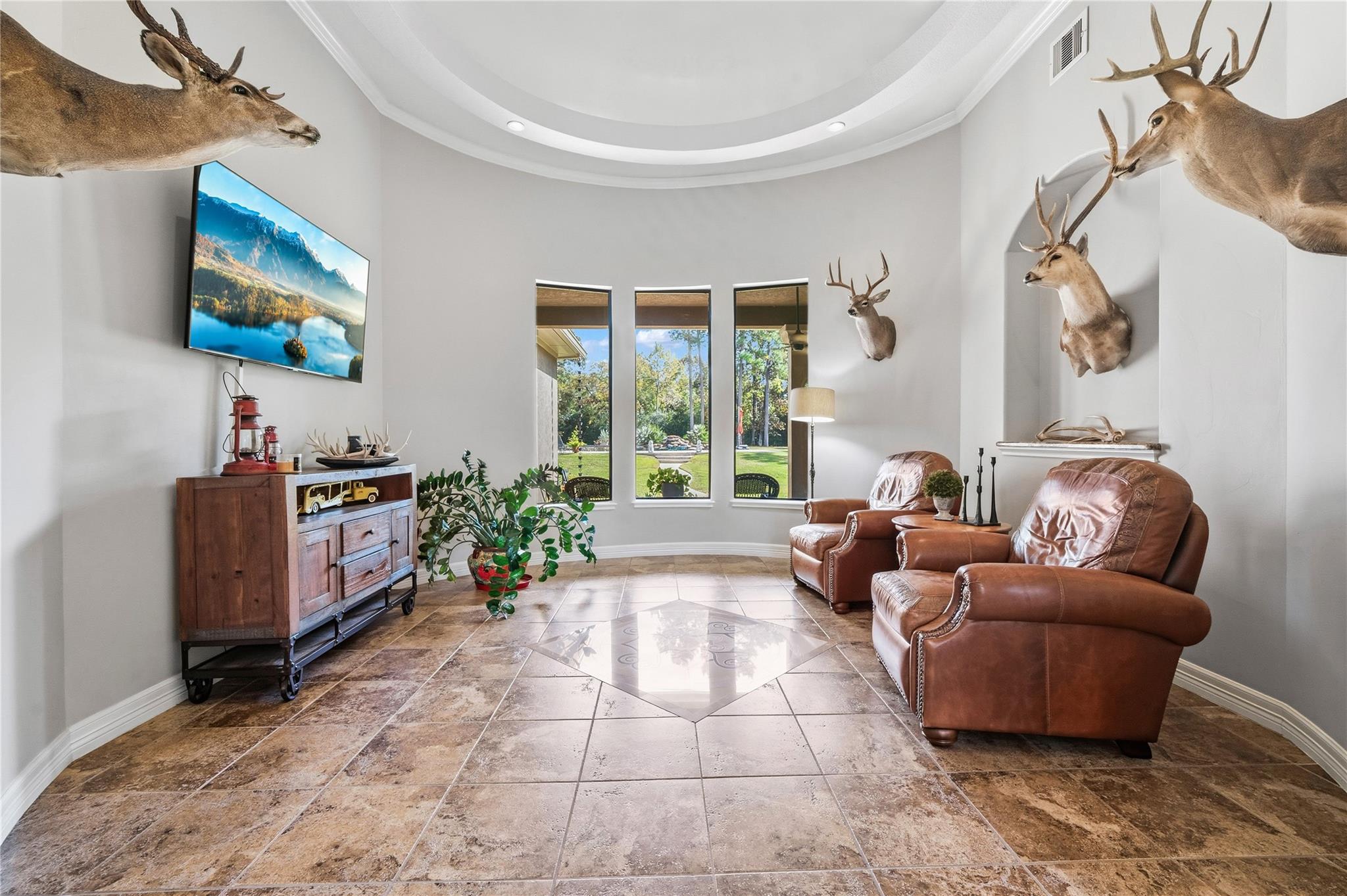 8483 Majestic Lake Court