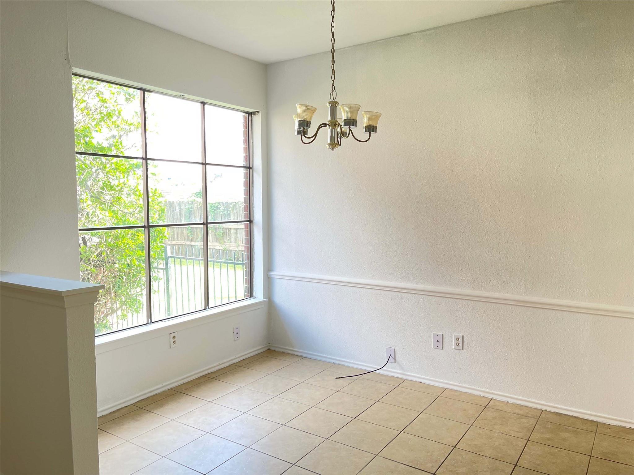 1103 Dulles Avenue 1704