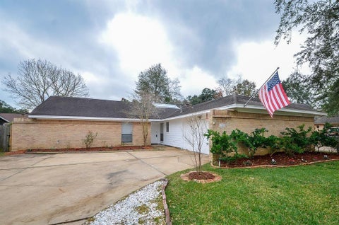 Photo of 15815 Boulder Oaks Drive, Houston, TX 77084 (MLS # 19895482)