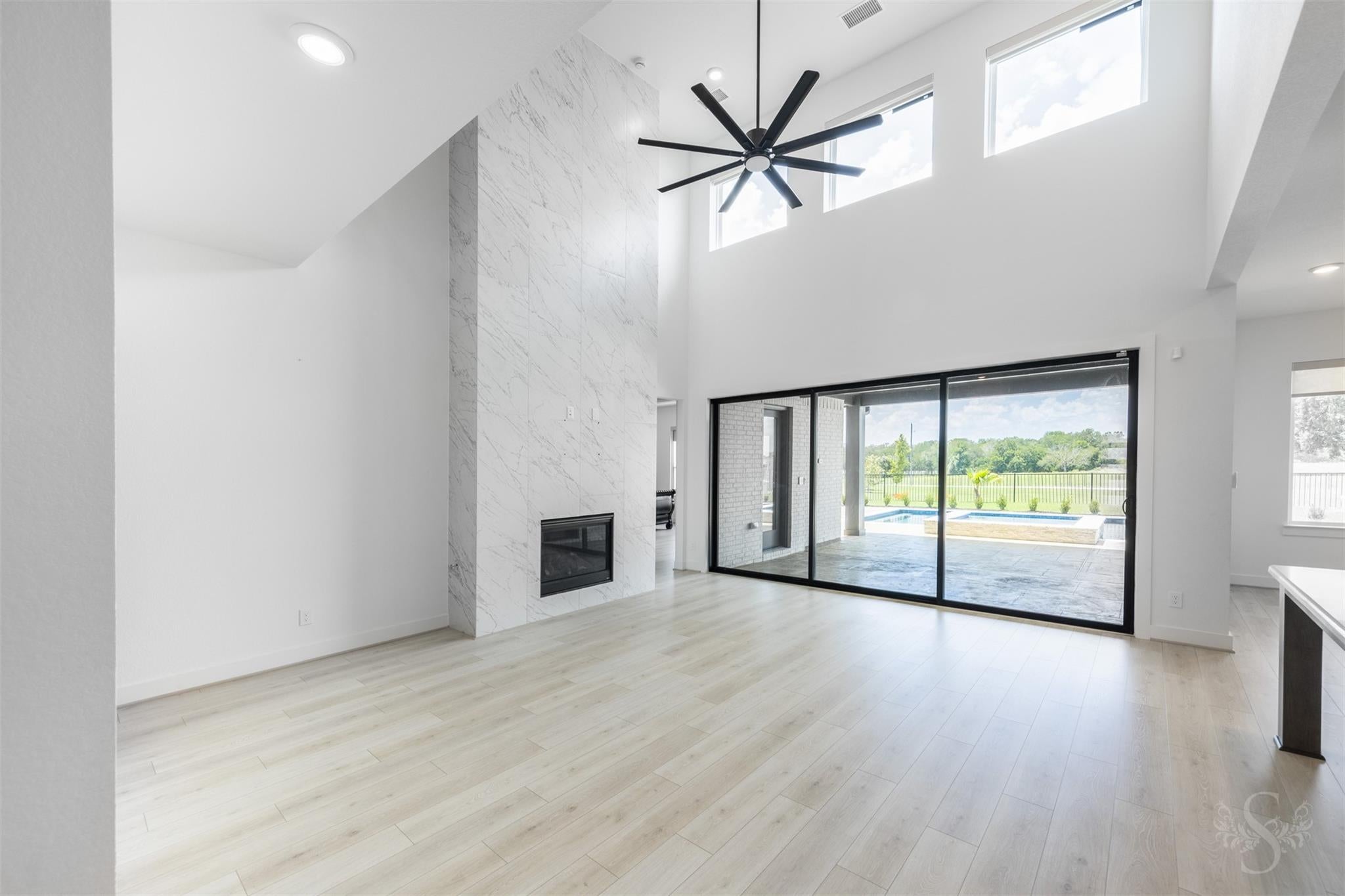 7526 Sunny Oak Lane
