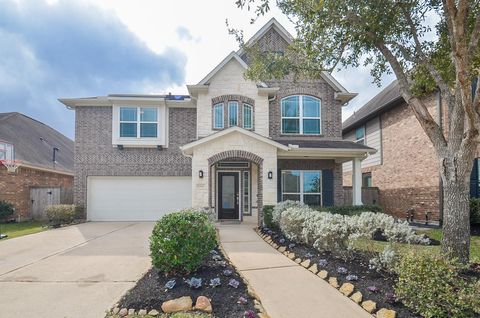 Homes For Sale - 10143 Deerpark Drive<br/> Missouri City, TX 77459