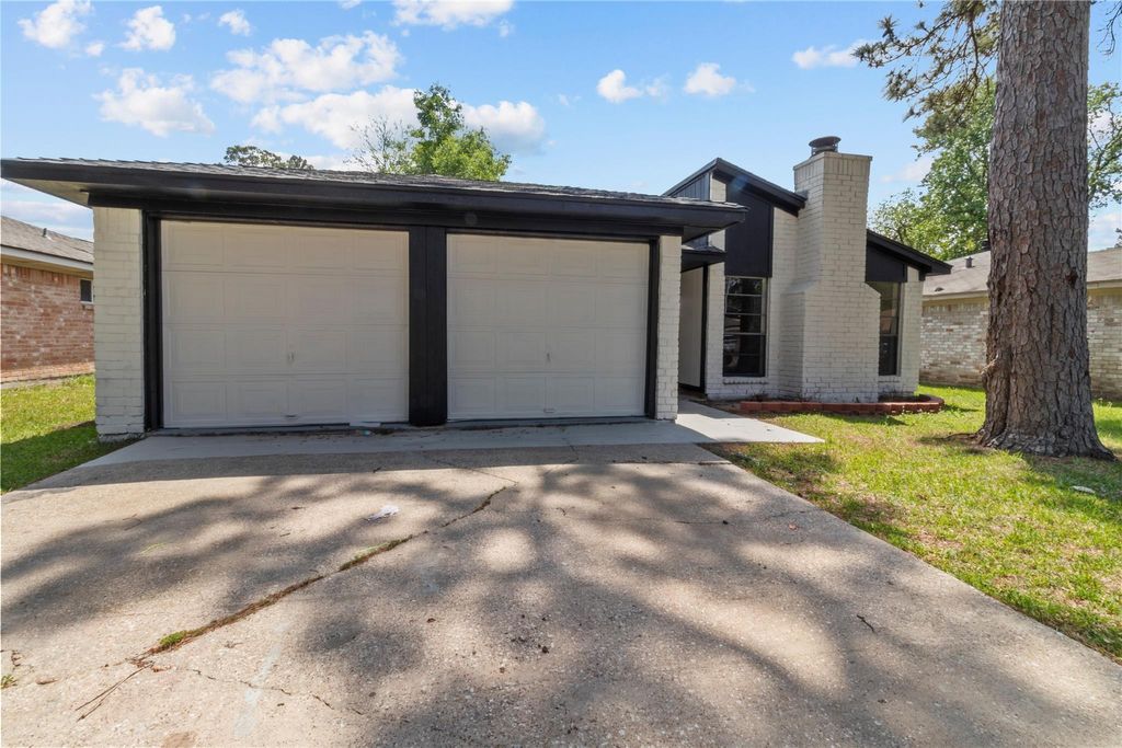Photo of 5026 Fitzwater Drive, Spring, TX 77373 (MLS # 94064902)