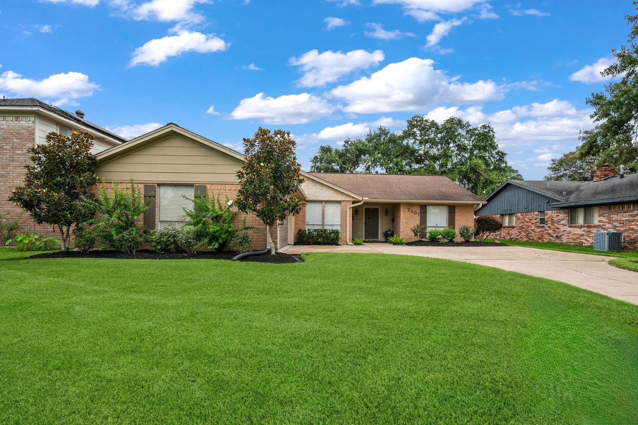 1307 Creek Hollow Drive