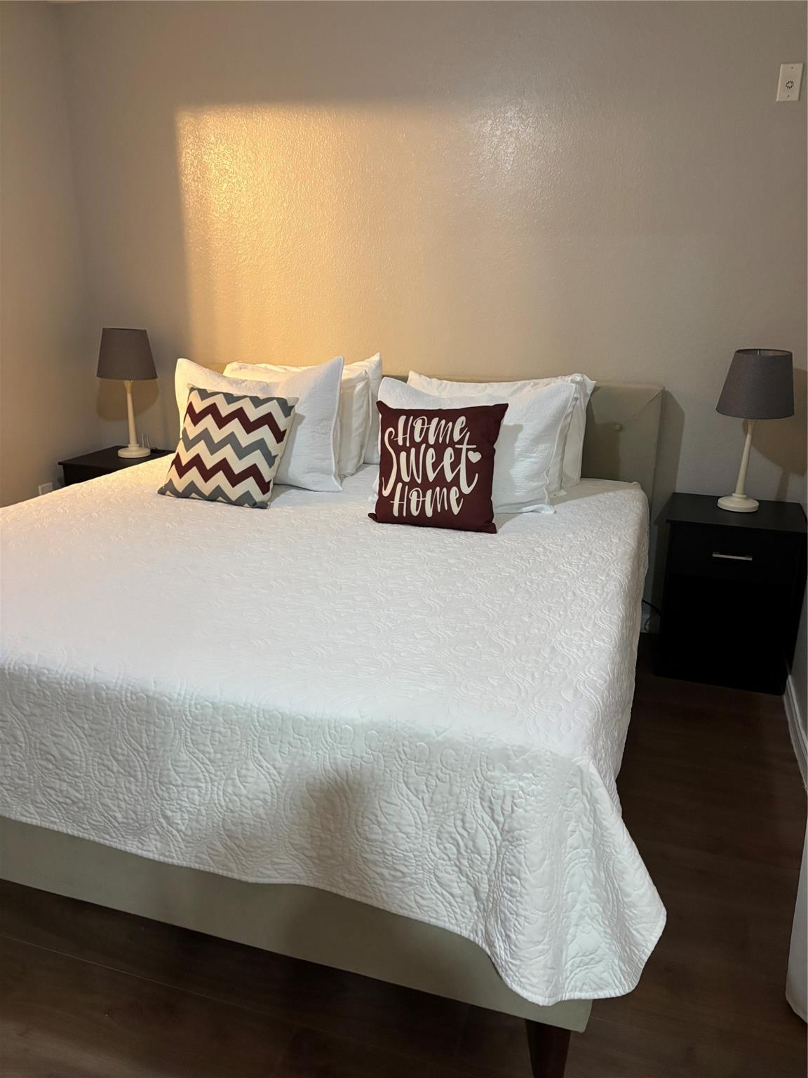 521 Southwest Parkway 204