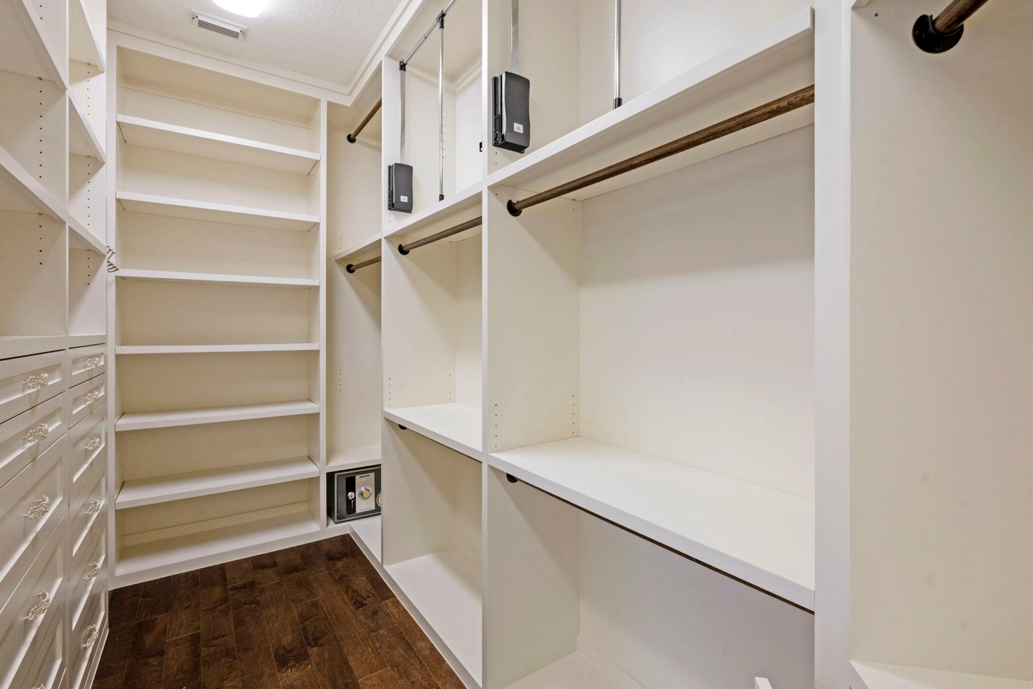 Spring, Texas 77382, United States, 4 Bedrooms Bedrooms, ,4 BathroomsBathrooms,Residential,Active,219460