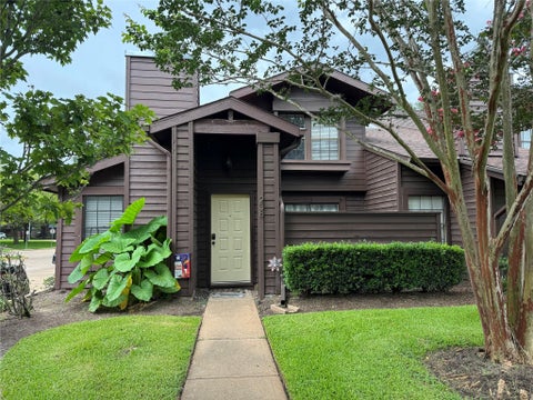 Photo of 2611 Grants Lake Boulevard #238, Sugar Land, TX 77479 (MLS # 53782595)