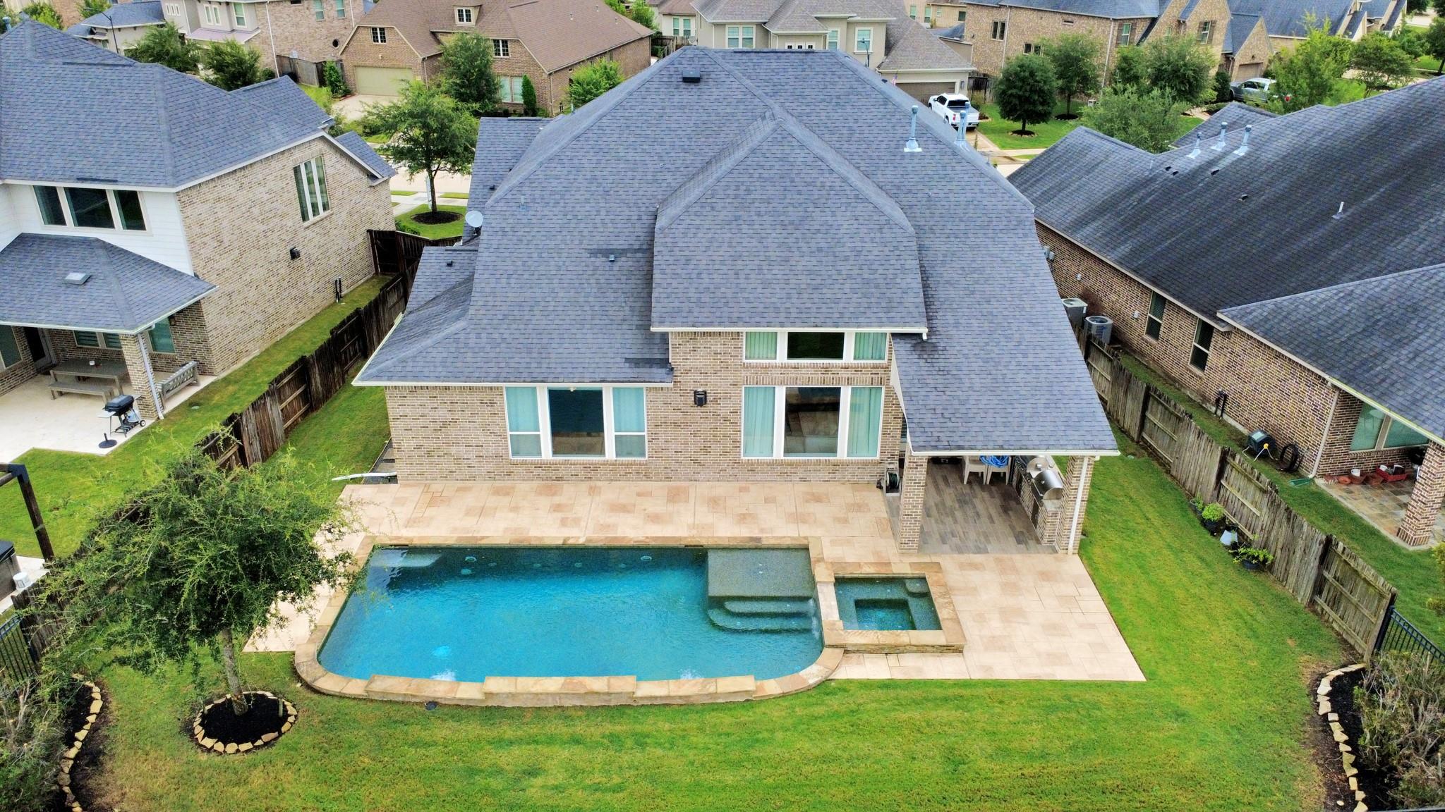 6535 Woodleaf Lake Loop