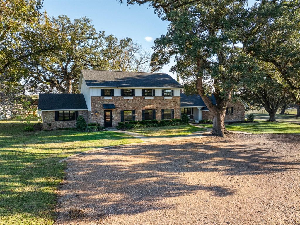Photo of 351 Pleasant Hill School Road, Brenham, TX 77833 (MLS # 61274732)