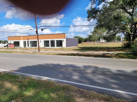 Homes For Sale - 1504 Radio Lane<br/> Rosenberg, TX 77471