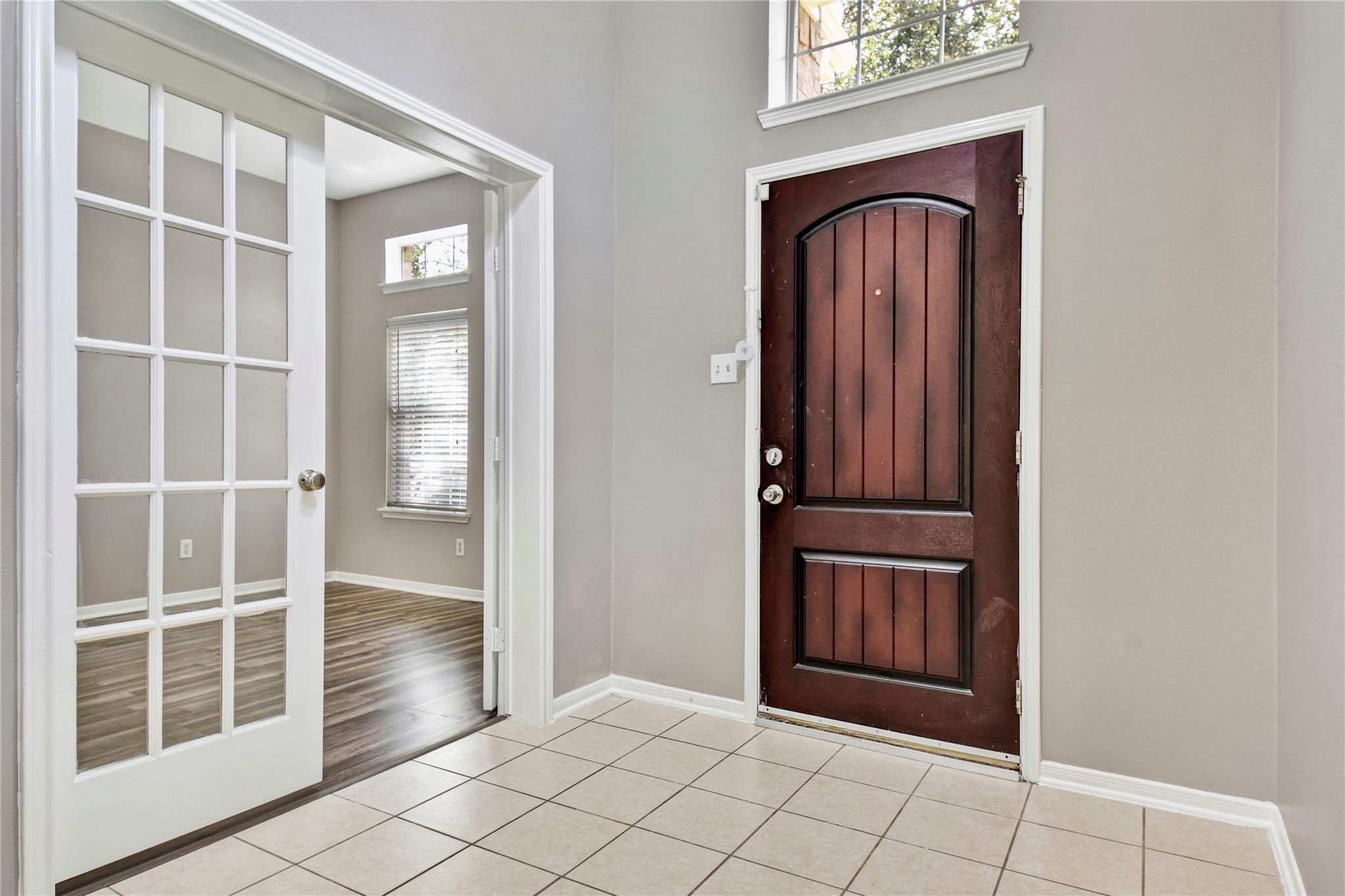 5601 Savannah Woods Lane
