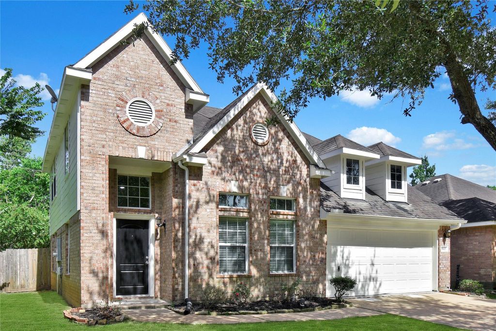 Photo of 5601 Savannah Woods Lane, Rosharon, TX 77583 (MLS # 64868353)