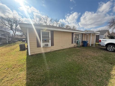 329 Kaye Street Coppell TX 75019