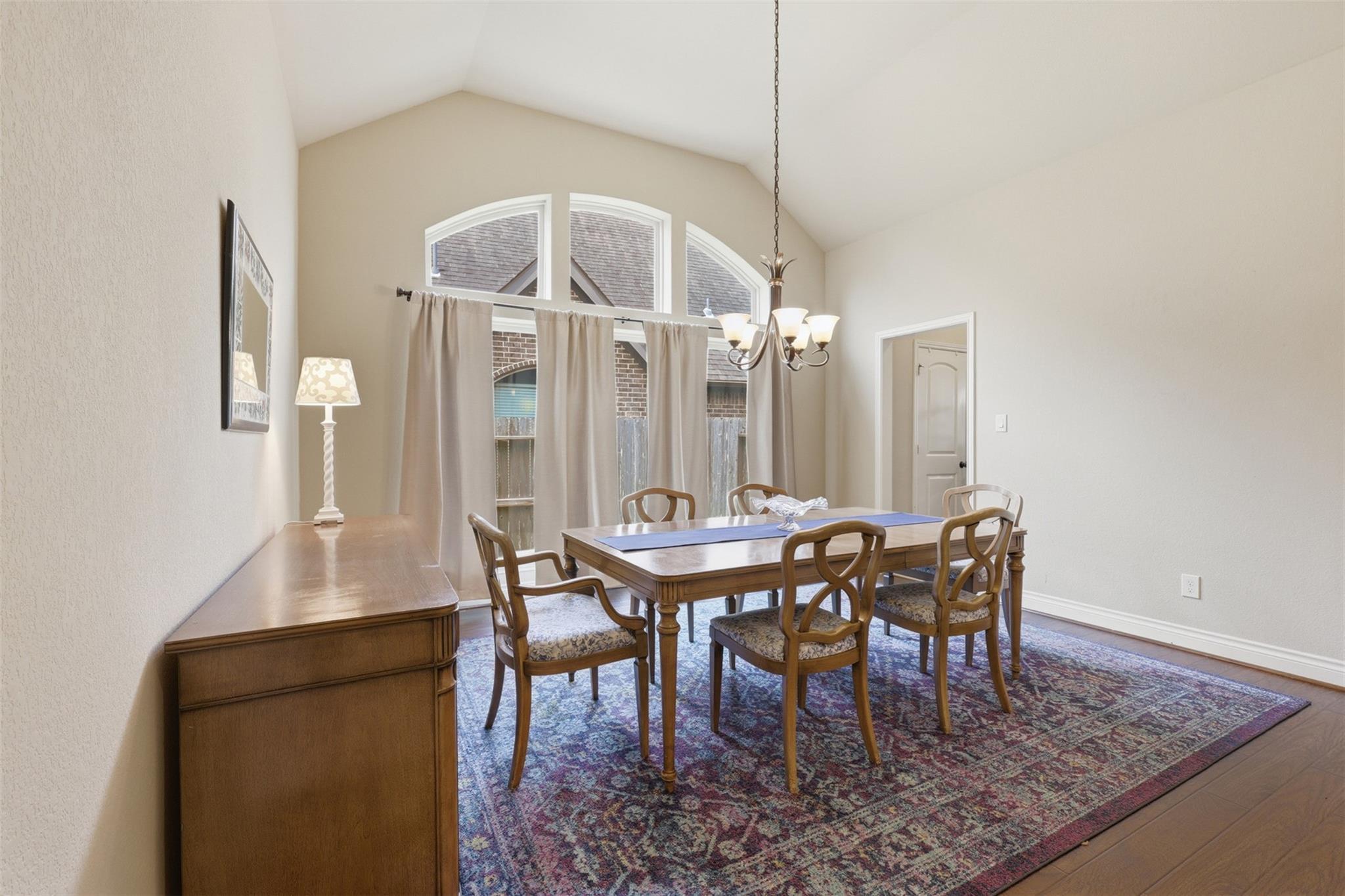 2627 River Run Road