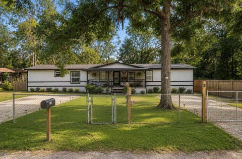 Photo of 110 Robin Street #2, Shepherd, TX 77371 (MLS # 16829770)