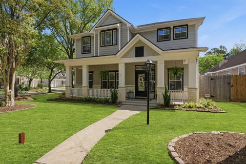 135 Hansom Trail Street The Woodlands TX 77382