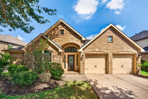 Photo of 6302 Falling Briar Lane, Sugar Land, TX 77479 (MLS # 16048200)