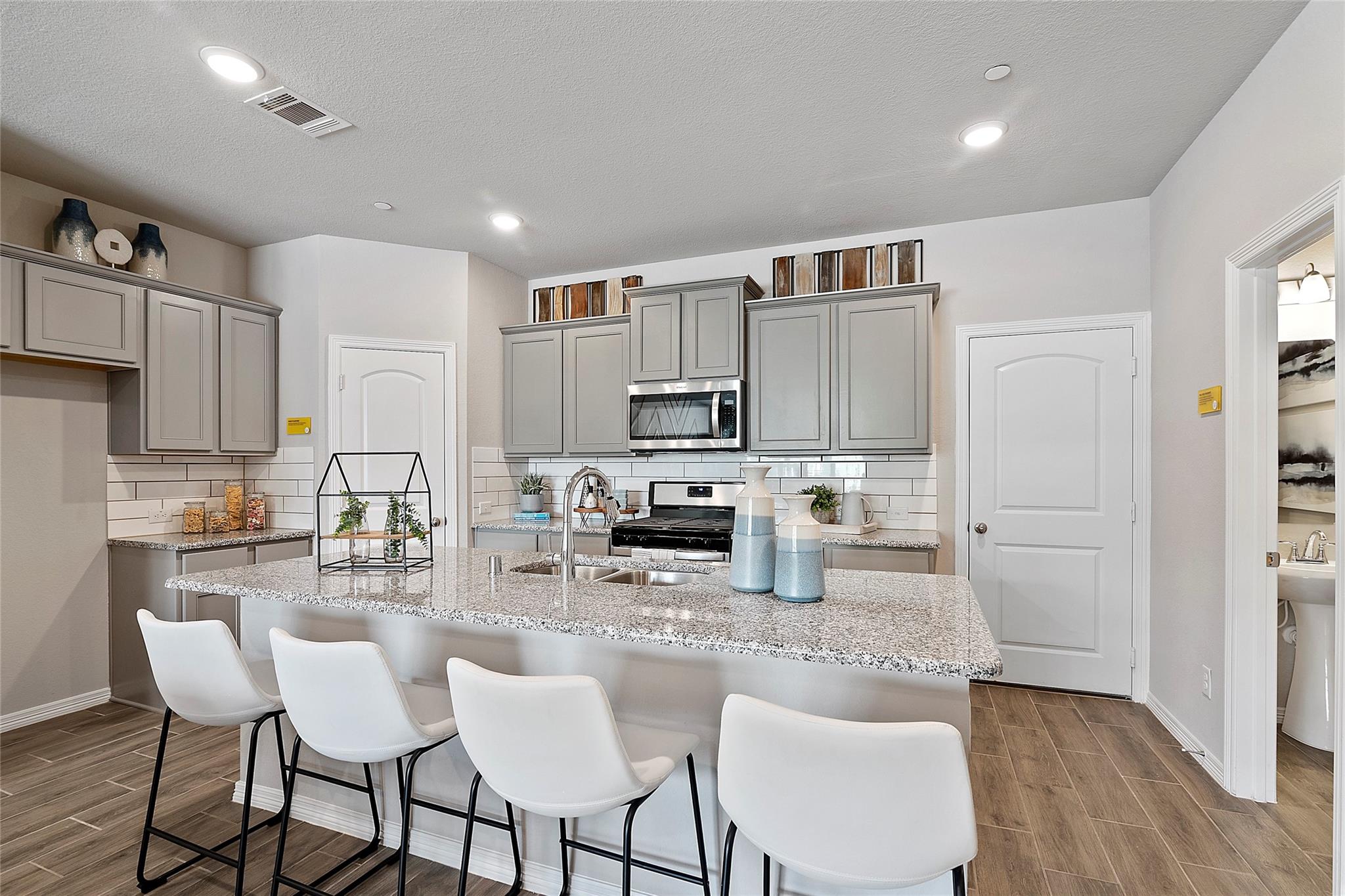 2331 Seven Oaks Boulevard 16