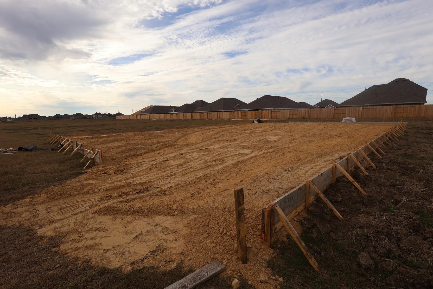 12115 Upper Meadows Avenue