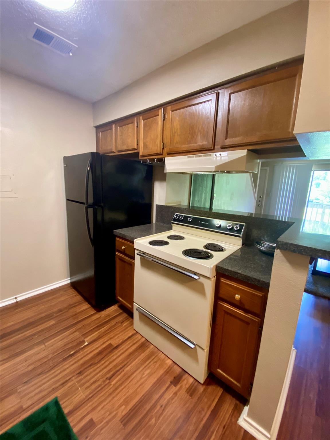 2501 Gulf Freeway 256D