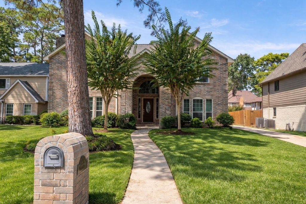 Photo of 6626 Gentle Bend Drive, Houston, TX 77069 (MLS # 2561232)