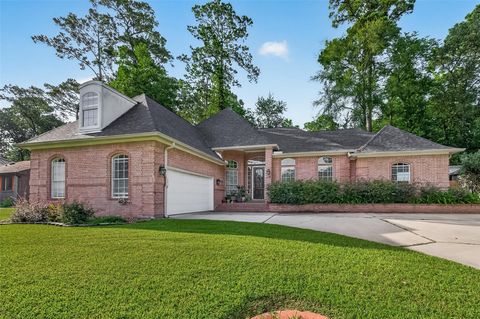 Photo of 174 Park Way, Conroe, TX 77356 (MLS # 94108519)