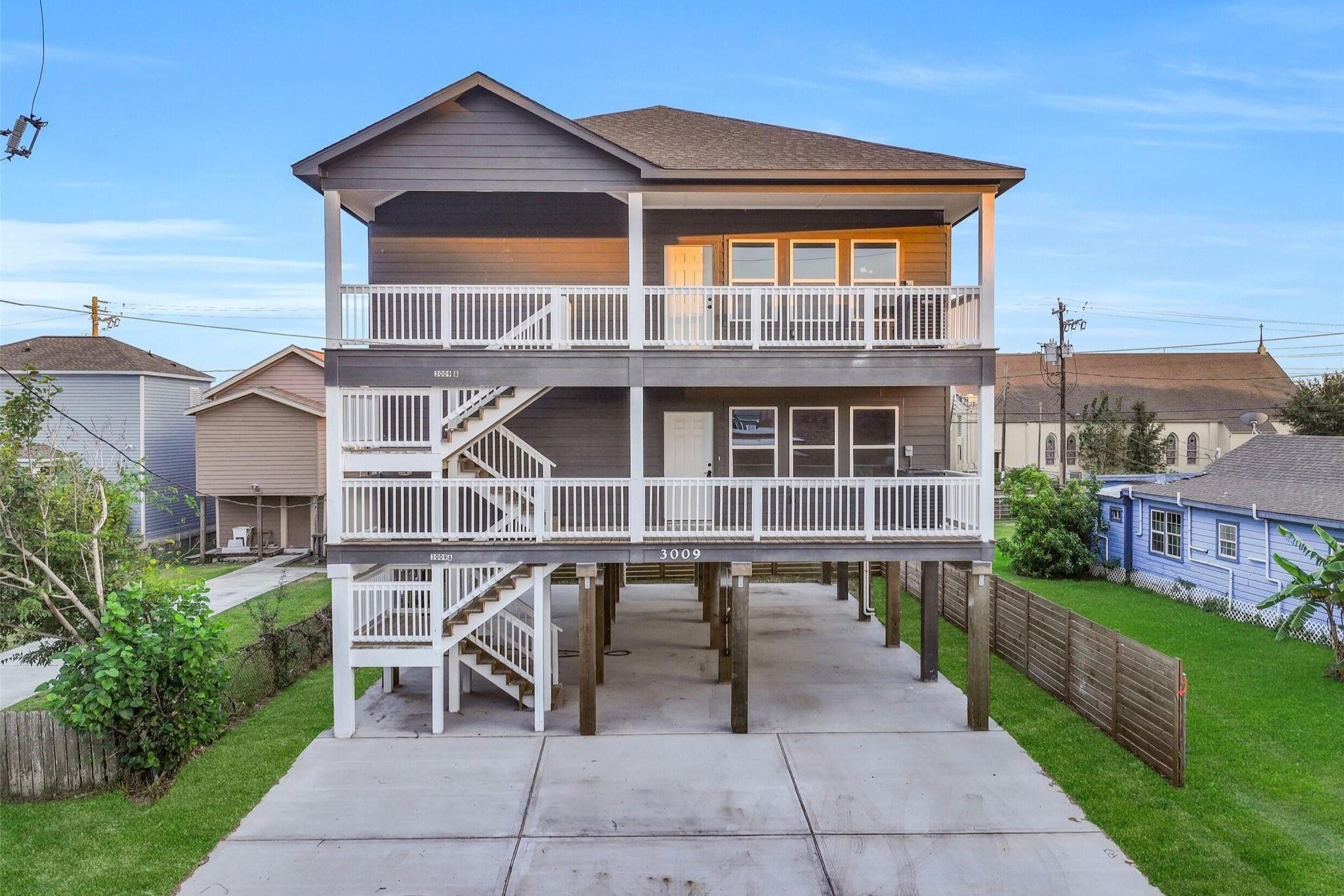 3009 Avenue M 1/2