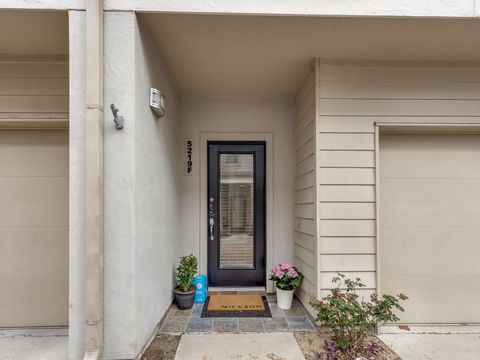 Tiny photo for 5219 Kiam Street #F, Houston, TX 77007 (MLS # 30777614)
