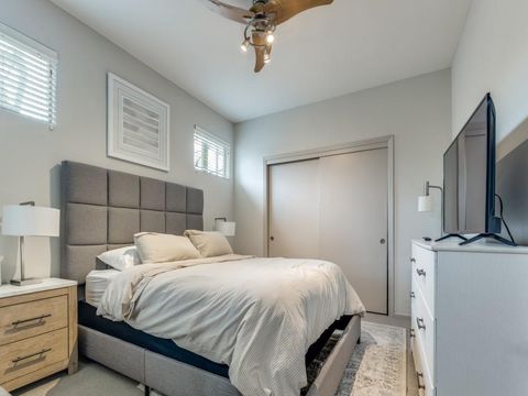 Tiny photo for 5219 Kiam Street #F, Houston, TX 77007 (MLS # 30777614)