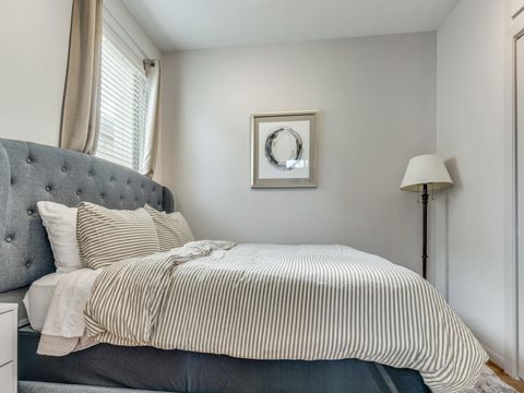 Tiny photo for 5219 Kiam Street #F, Houston, TX 77007 (MLS # 30777614)