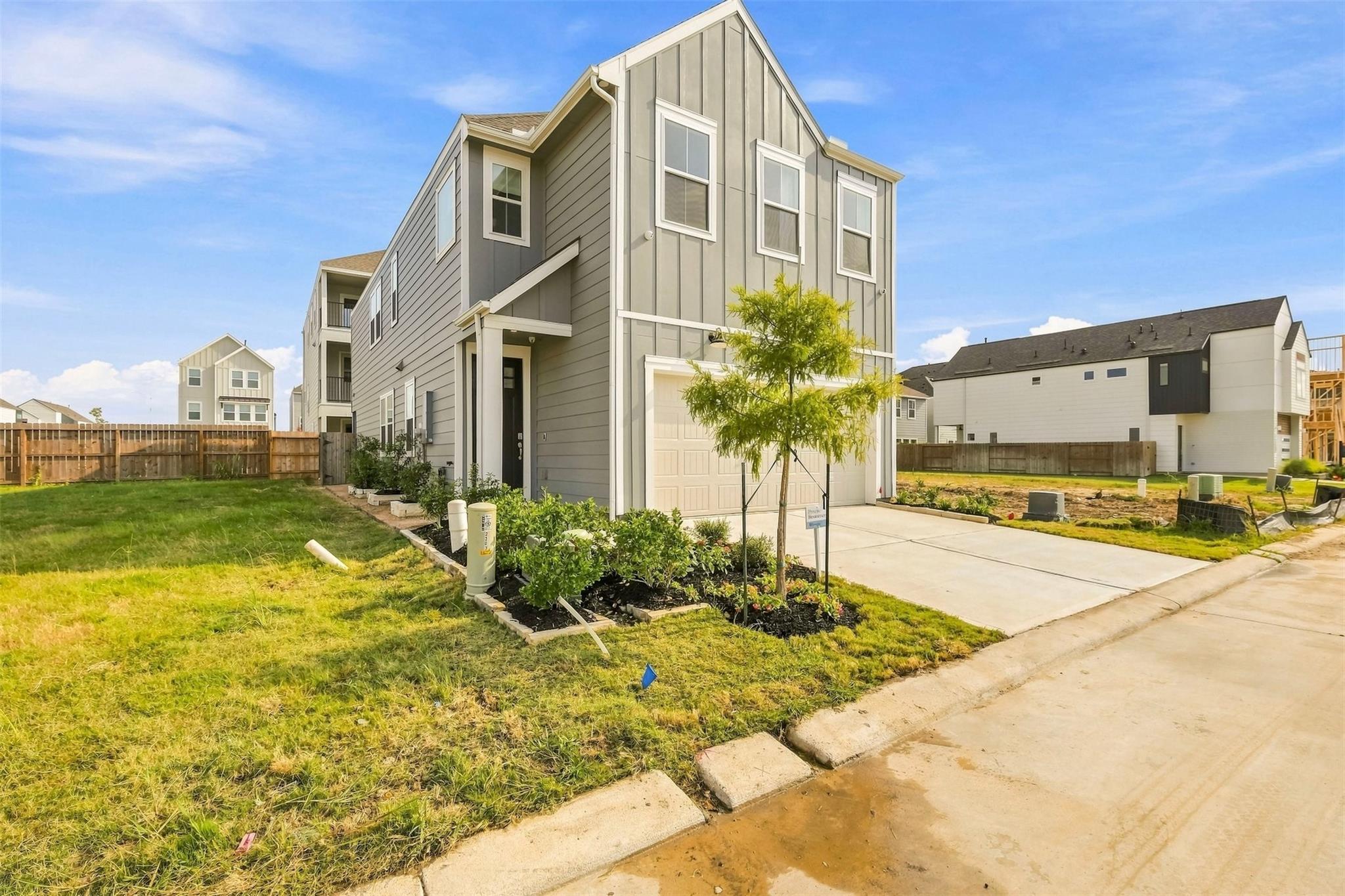 2305 Via Laura Lane