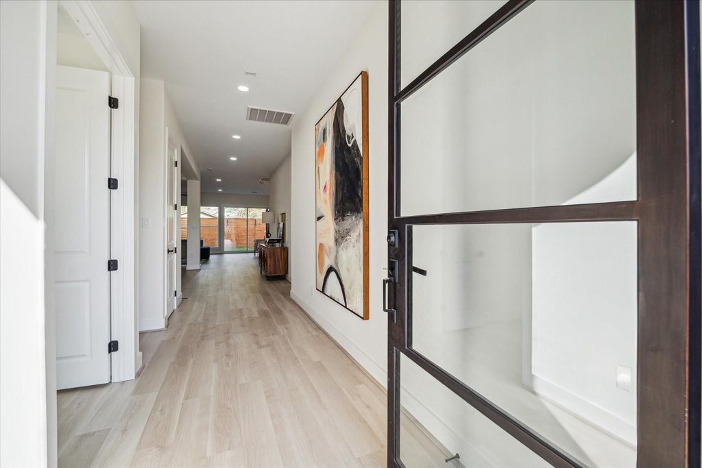 Photo of 304 Enid Street, Houston, TX 77009 (MLS # 2058942)