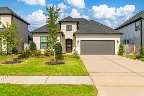 Photo of 24907 Lily Hall Court, Tomball, TX 77375 (MLS # 9818773)