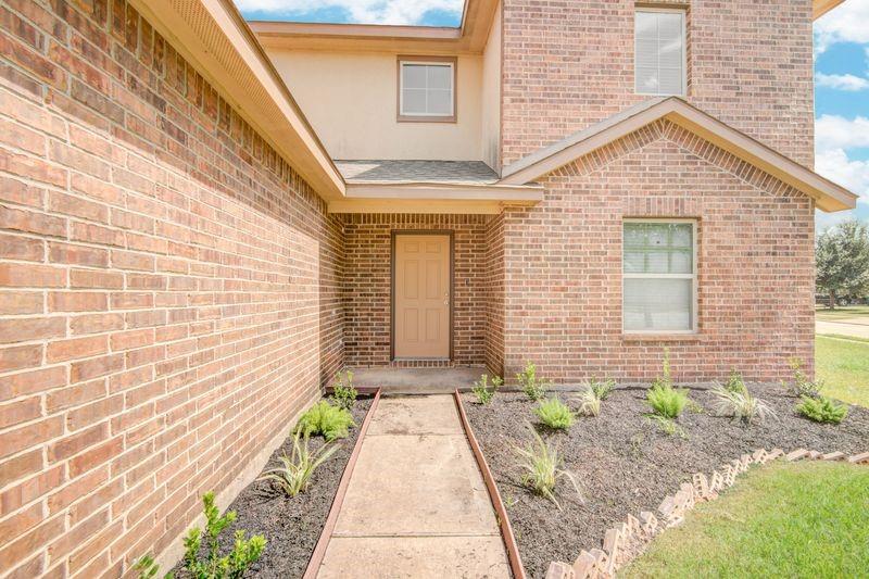 9919 Shimmering Lakes Drive