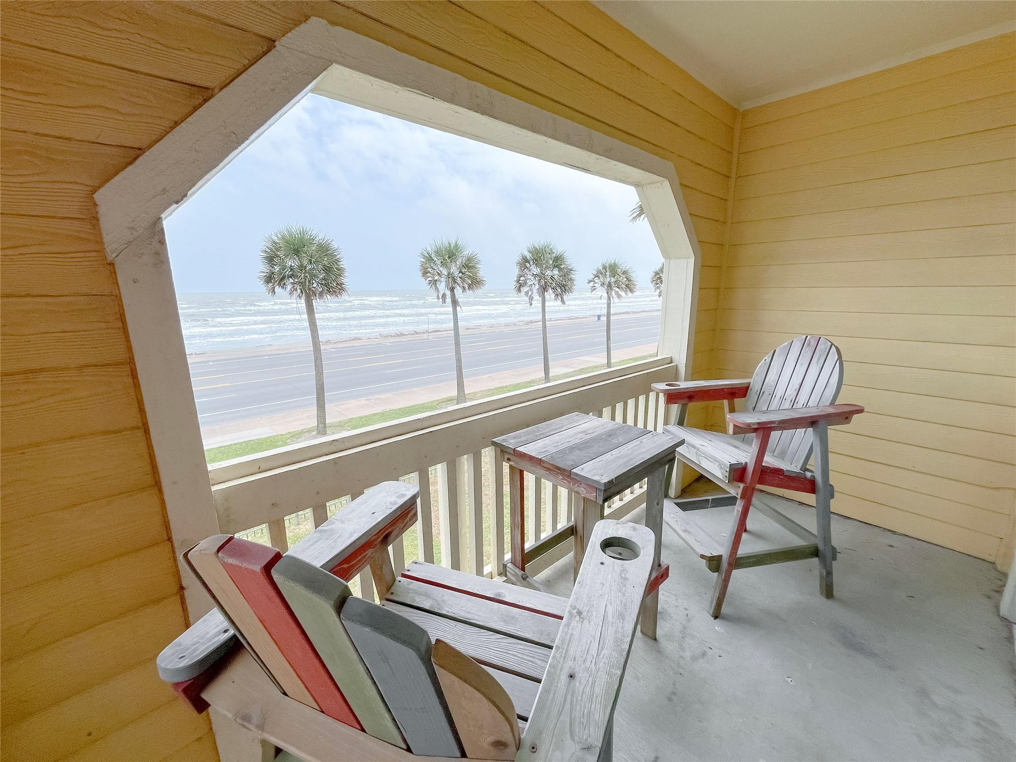 7000 Seawall Blvd 1021