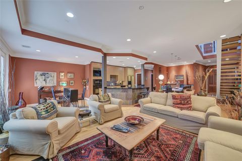 Photo of 5309 Hidalgo Street, Houston, TX 77056 (MLS # 32785822)