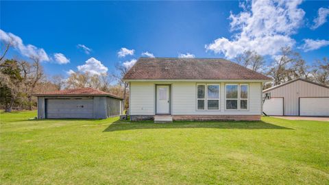 Photo of 3067 Cr-580, West Columbia, TX 77486 (MLS # 85085252)