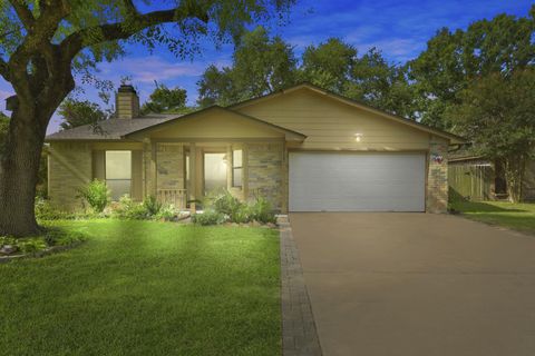 Photo of 10127 Green Valley Lane, Houston, TX 77064 (MLS # 55267839)